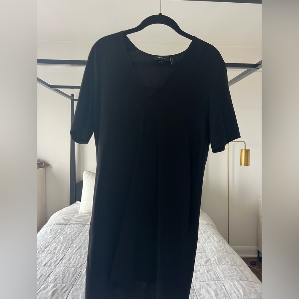 Black theory dress size petite